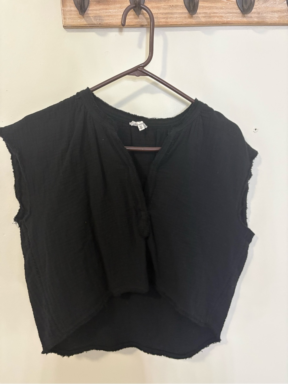 Aerie Black Women's Textured V-Neck Sleeveless Top